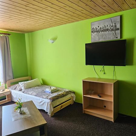 Guest House Pod Lesem Merklín Exterior foto